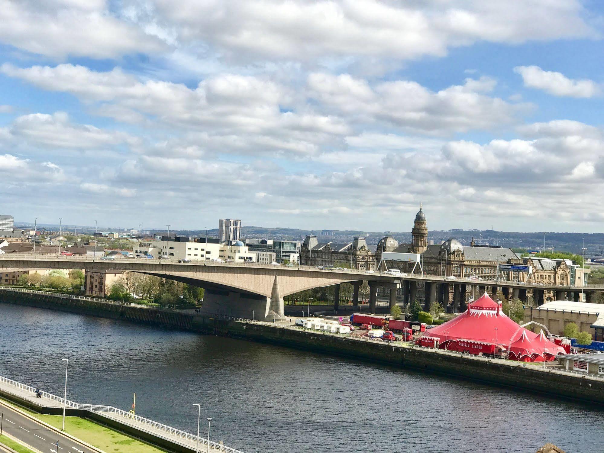 River Heights Daire Glasgow Dış mekan fotoğraf